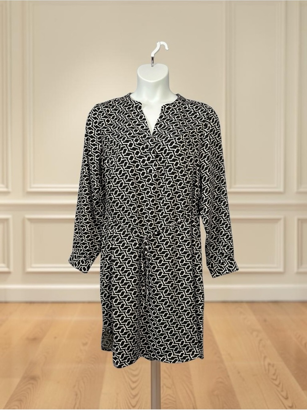 NEW, Max Cocos Weekender, Shirt Dress, XL, Black White Geometric